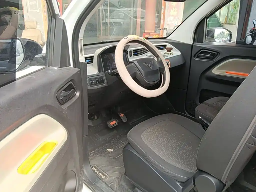 Wuling MINIEV — миниатюра 16