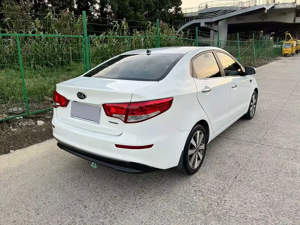 Kia K2 — миниатюра 17