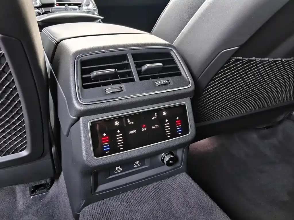 Audi A6L — миниатюра 8