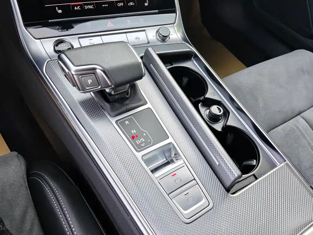 Audi A6L — миниатюра 6