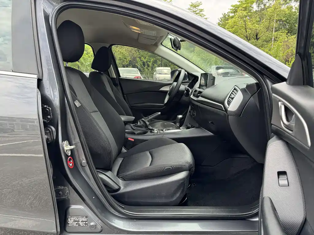Mazda Mazda3 3 2019 1.5L AT Comfort V