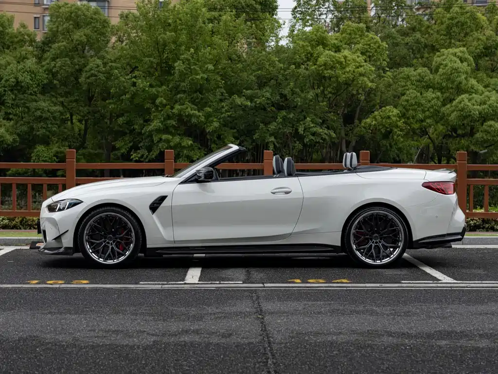 BMW M4 — миниатюра 7