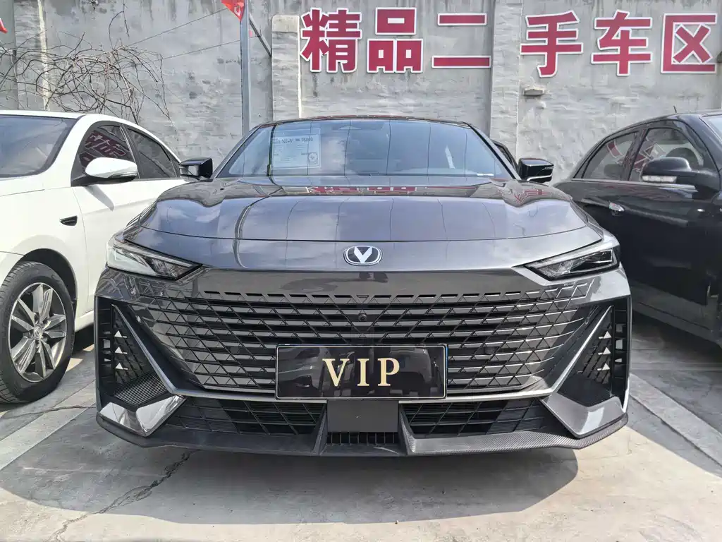 Changan UNI-V 2022 1.5T Luxury