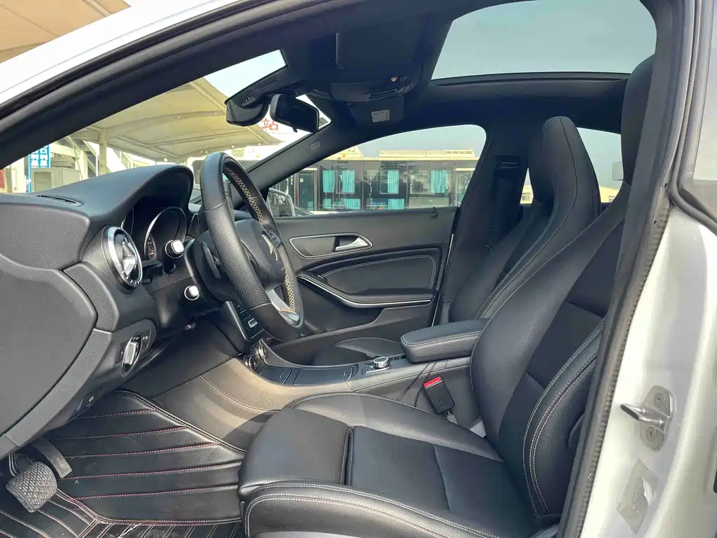 Mercedes-Benz CLA (Import) — миниатюра 4