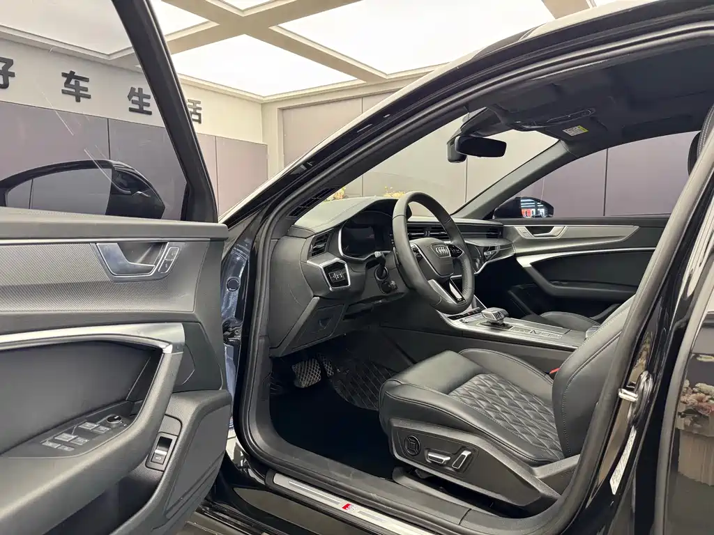 Audi A6L 2025 45 TFSI