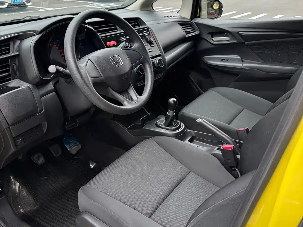 Honda Fit — миниатюра 7