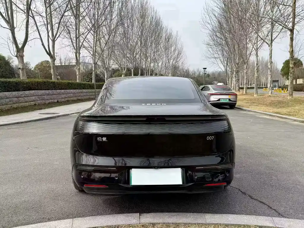 Zeekr 007 2024 75kWh
