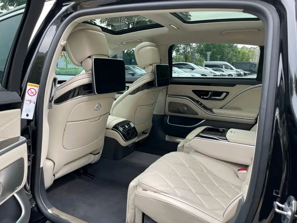 Mercedes-Benz S-Class — миниатюра 13
