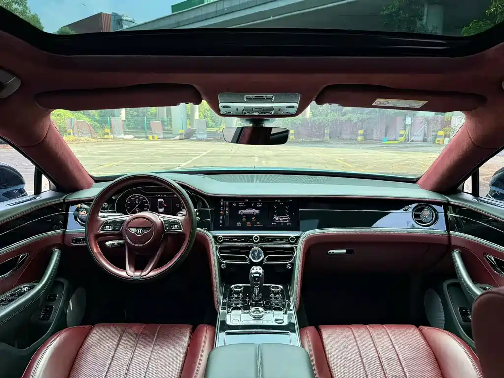 Bentley Flying Spur — миниатюра 6