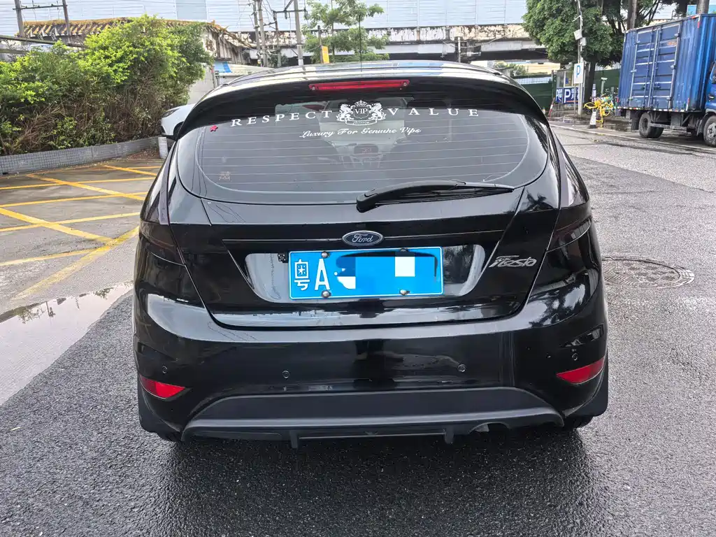 Ford Fiesta — миниатюра 6