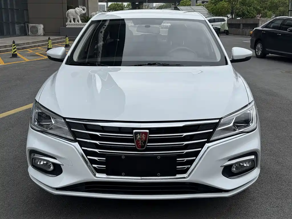 Roewe i5 2019 1.5L MT 4G
