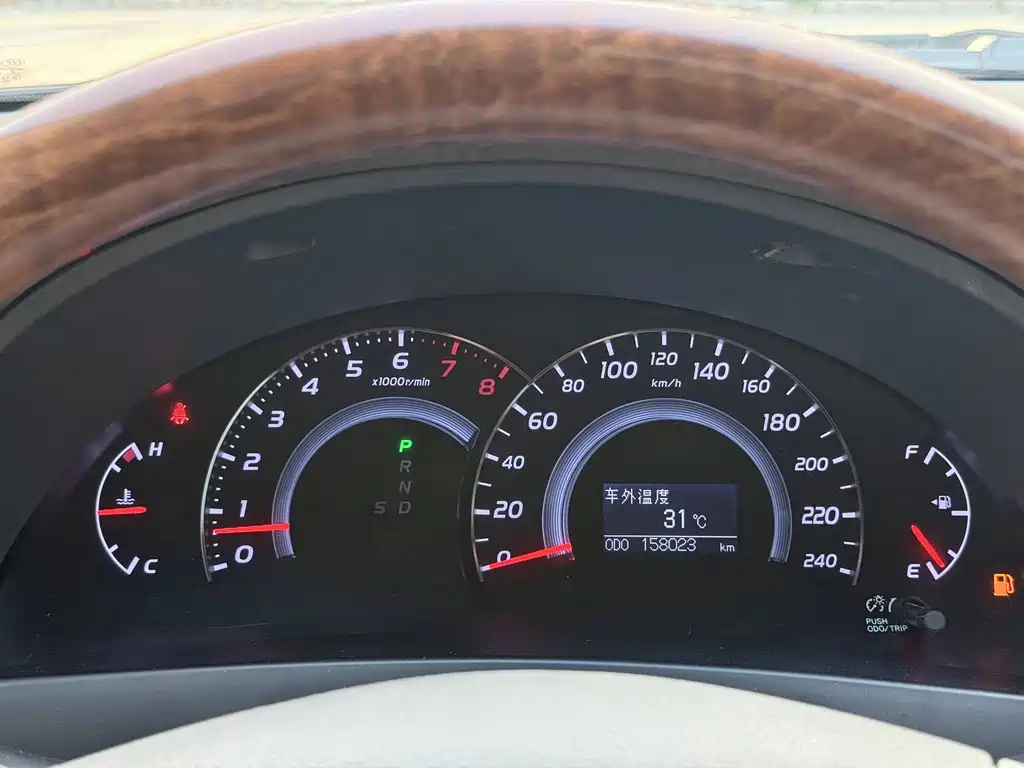 Toyota Camry — миниатюра 14