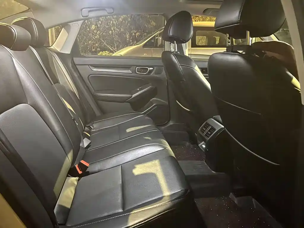 Honda Civic — миниатюра 4
