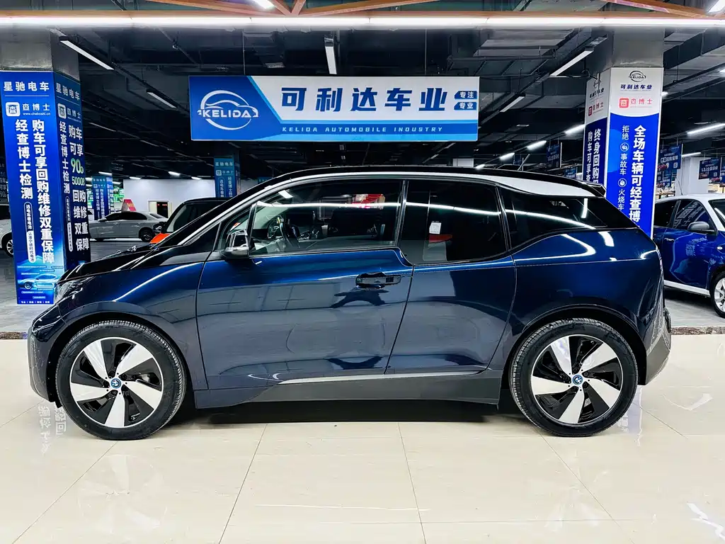 BMW I3