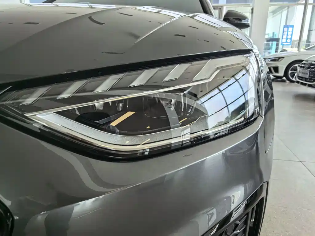 Audi A4L 2025 200 Enjoy 40 TFSI Luxury