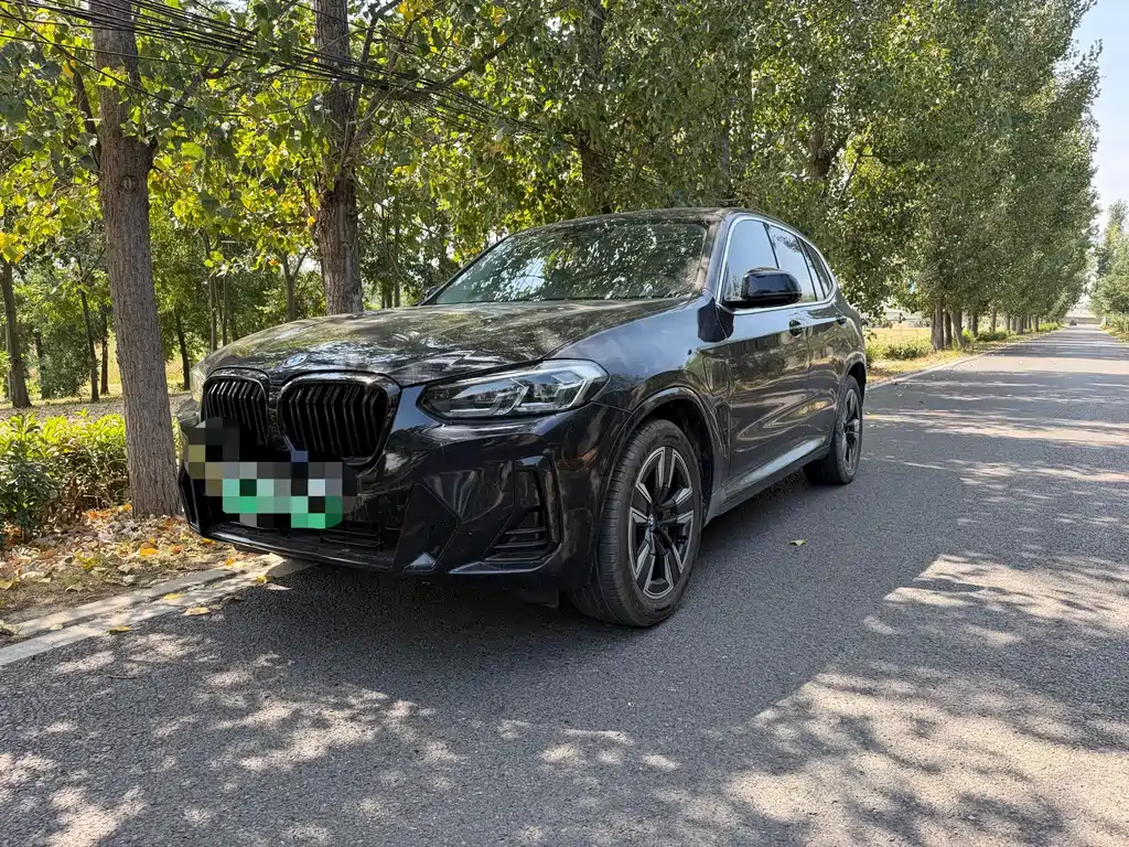 BMW iX3