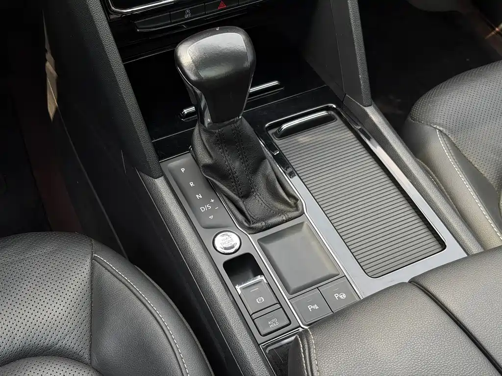 Volkswagen Teramont — миниатюра 18