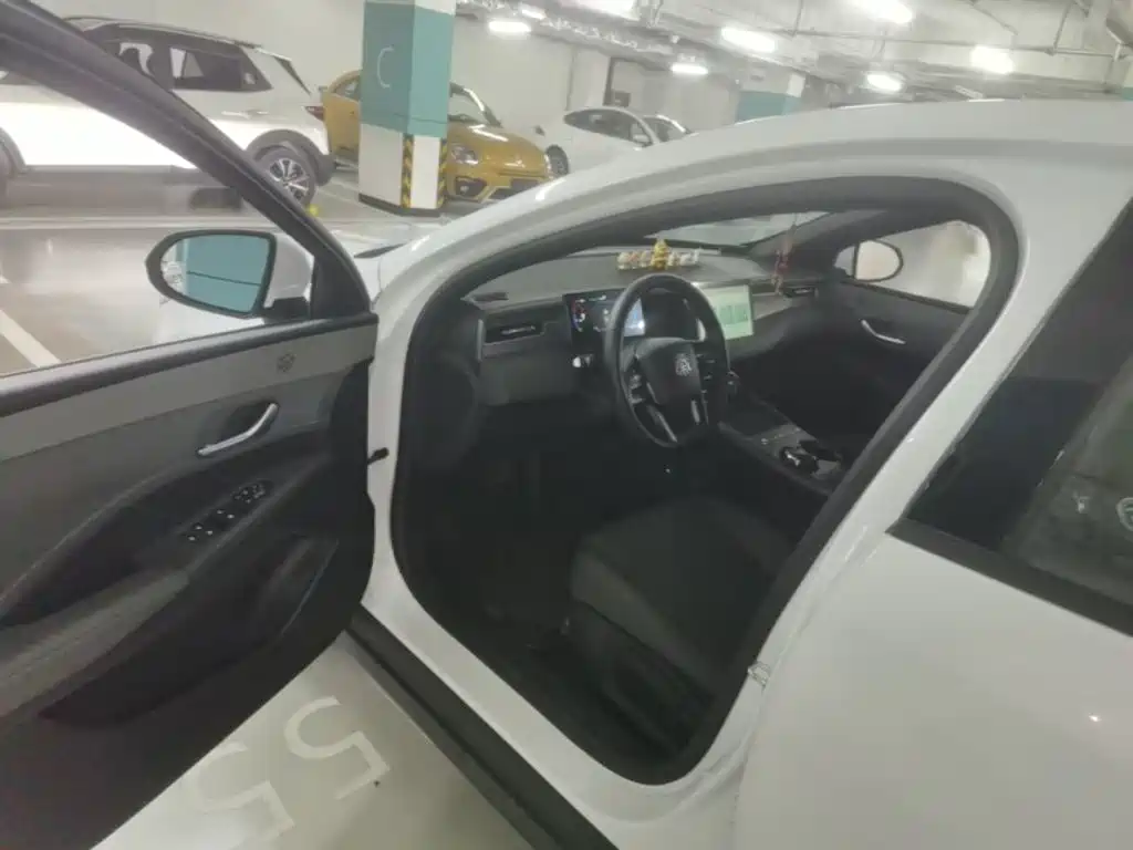 BYD Qin PLUS — миниатюра 16