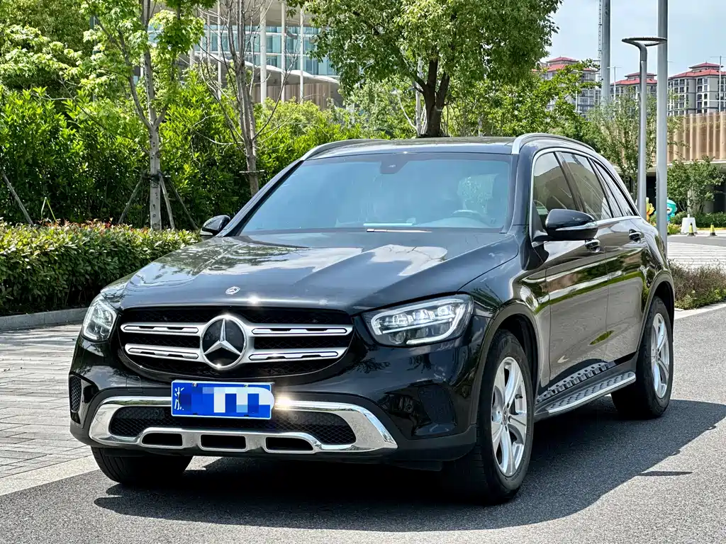 Купить Mercedes-Benz GLC