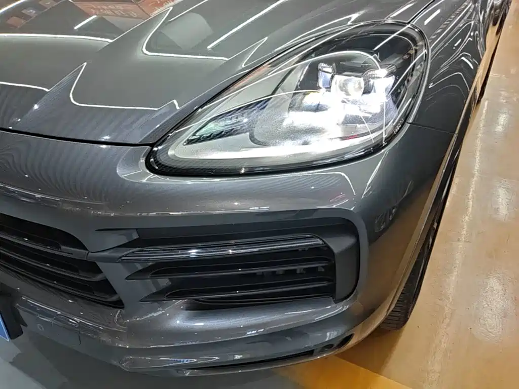 Porsche Cayenne — миниатюра 24