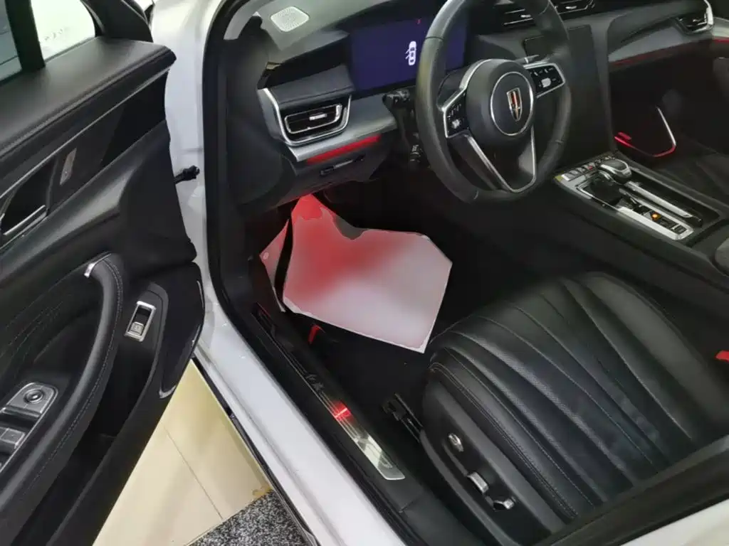Hongqi Hongqi H5 — миниатюра 16
