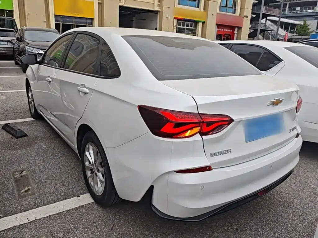Chevrolet Monza — миниатюра 5