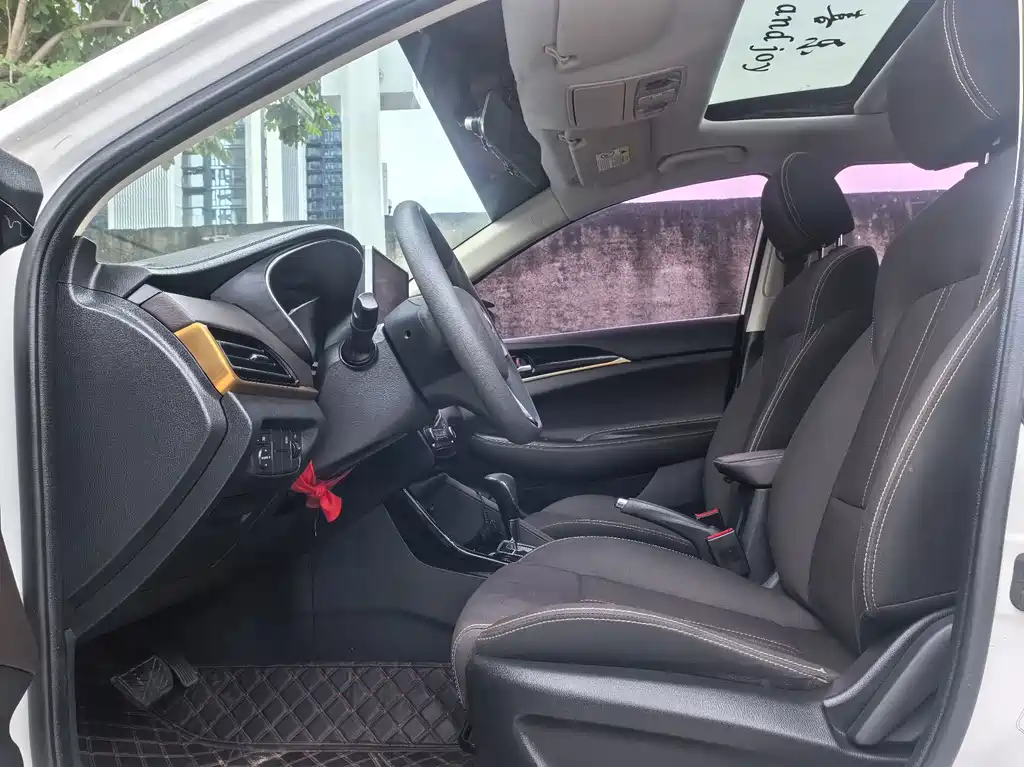 Changan Eado DT — миниатюра 4