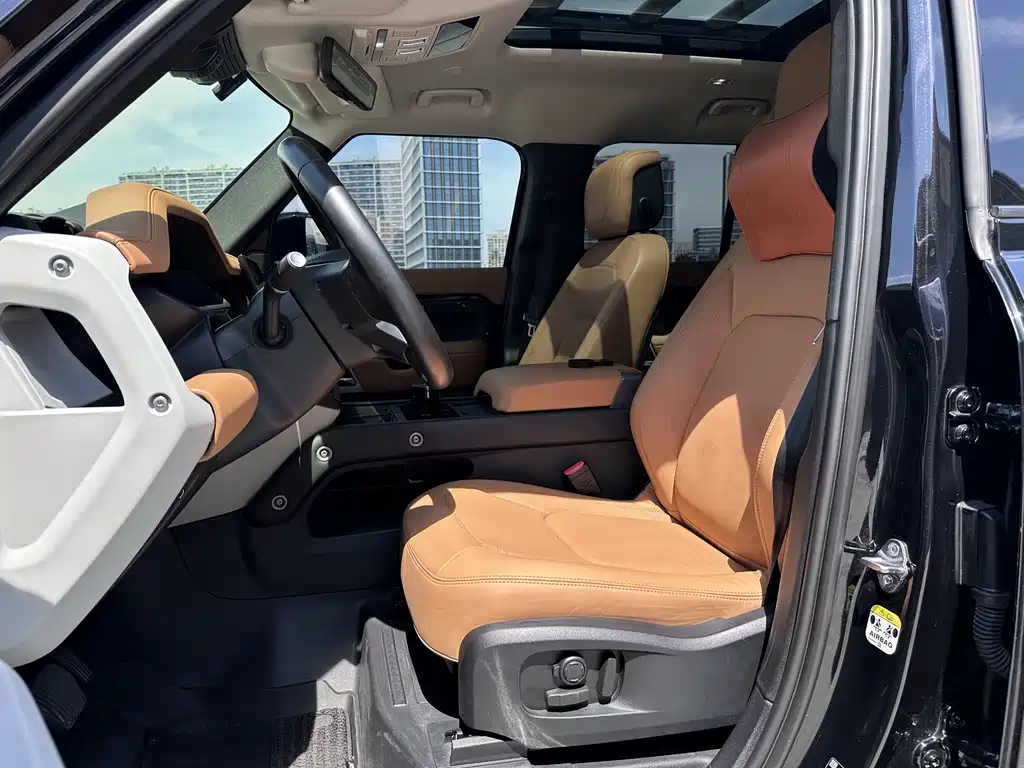 Land Rover Defender — миниатюра 7