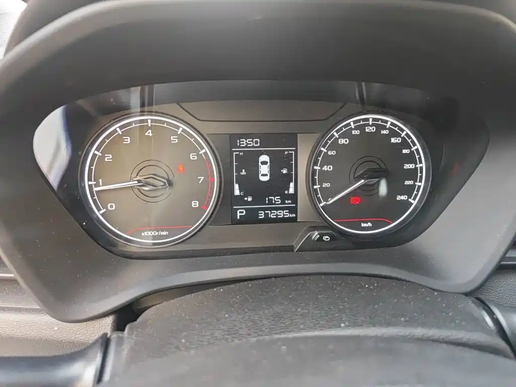 Geely Vision X3 — миниатюра 7