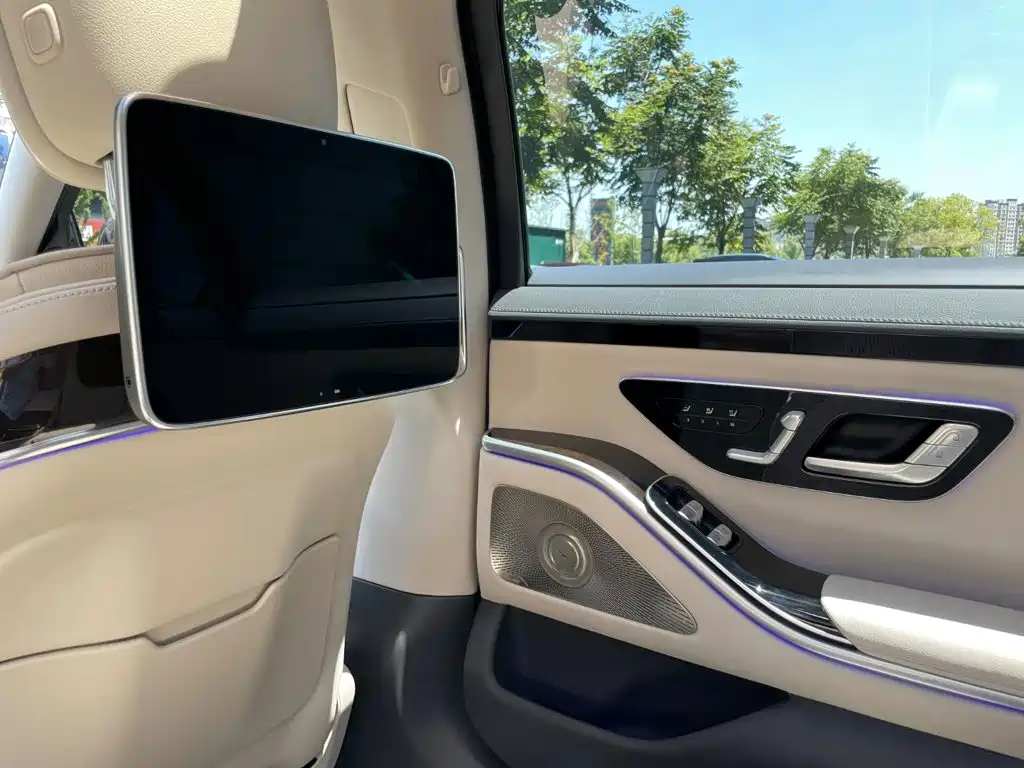 Mercedes-Benz S-Class — миниатюра 15