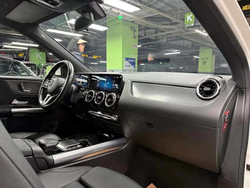 Mercedes-Benz B-Class — миниатюра 11