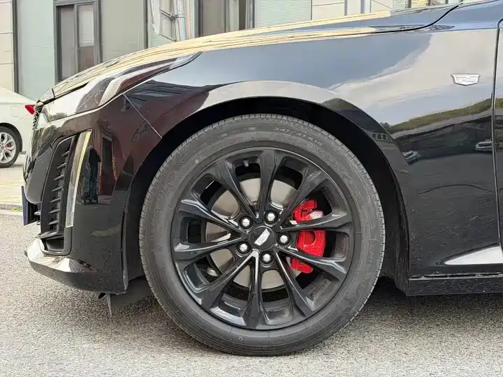 Cadillac CT5 — миниатюра 5