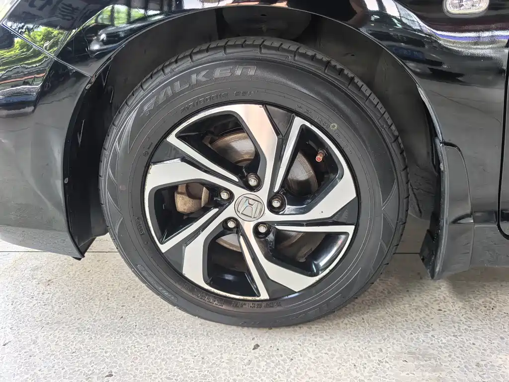 Honda Accord — миниатюра 7
