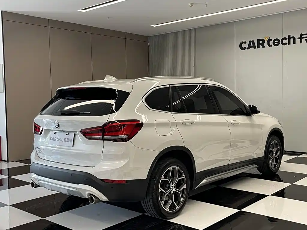 BMW X1 — миниатюра 5