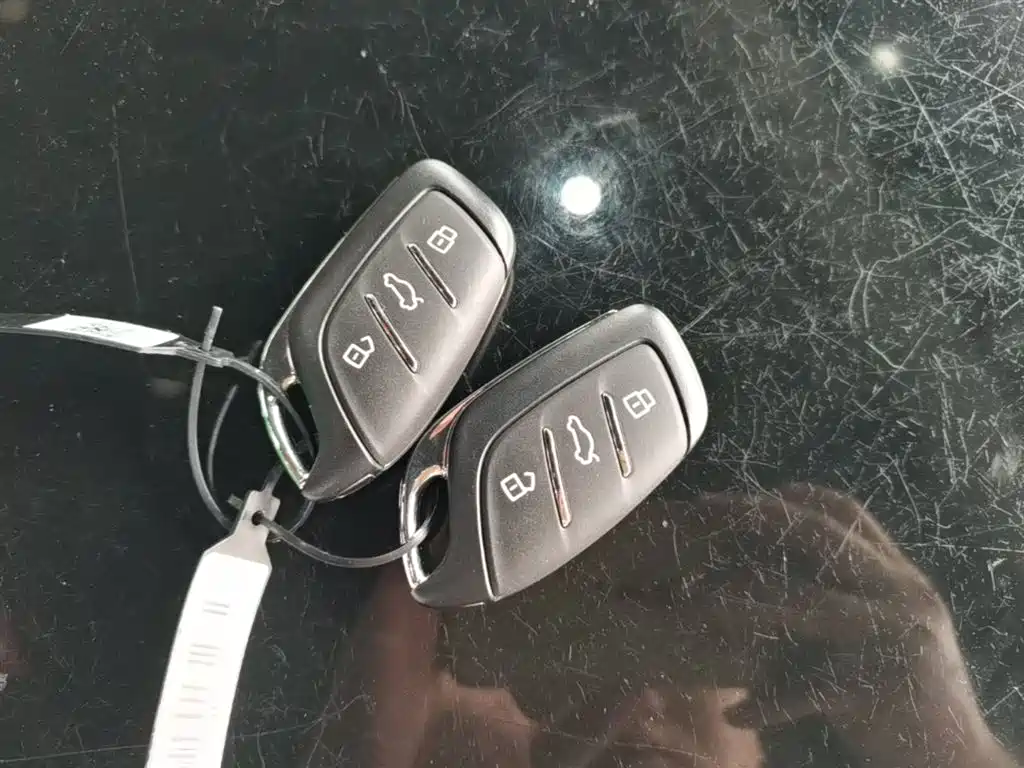 Roewe D7 2025 DMH 125km Champion