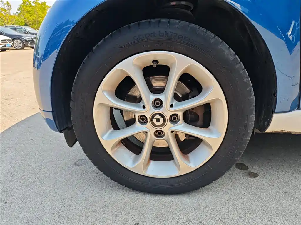 smart Smart Fortwo — миниатюра 10