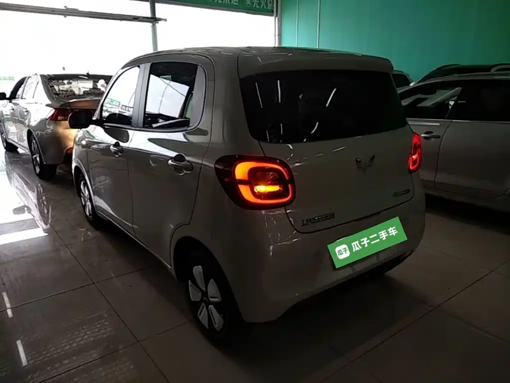 Wuling MINIEV — миниатюра 5