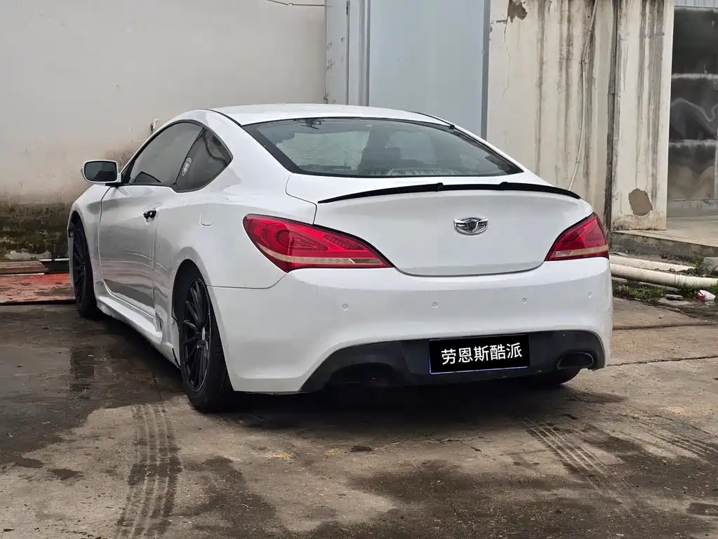 Hyundai Genesis Coupe — миниатюра 13