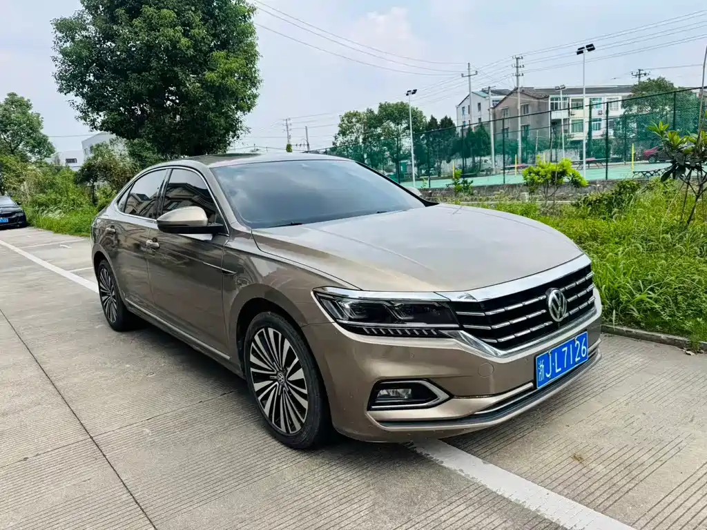 Volkswagen Passat — миниатюра 3