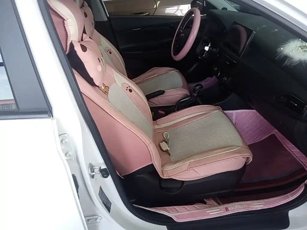 Hyundai Elantra — миниатюра 25