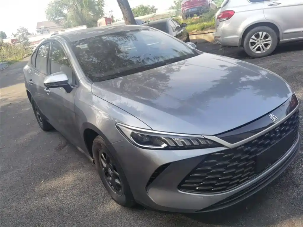 BYD Qin Plus PLUS 2025 DM-i Smart Drive 128KM