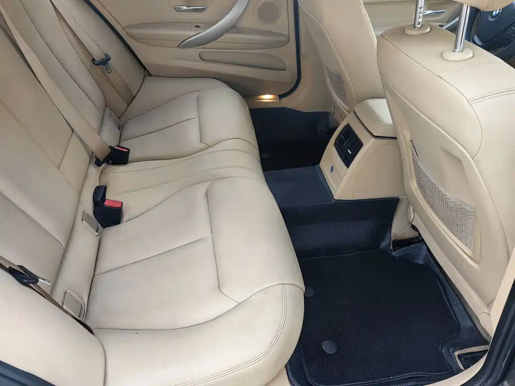 BMW 3 Series — миниатюра 5