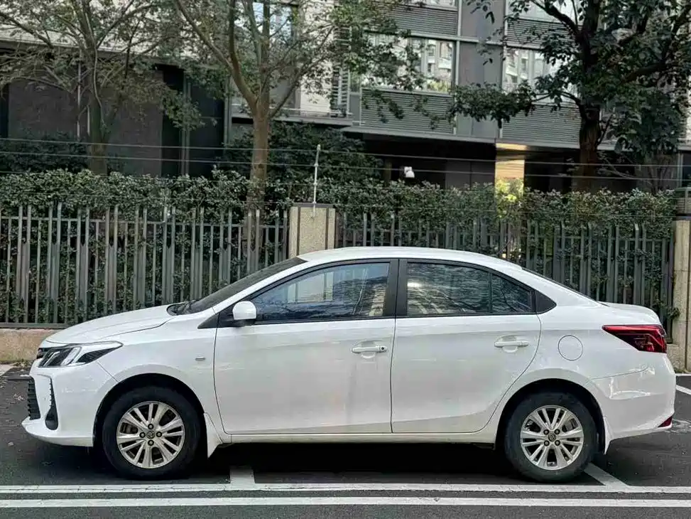 TOYOTA VIOS