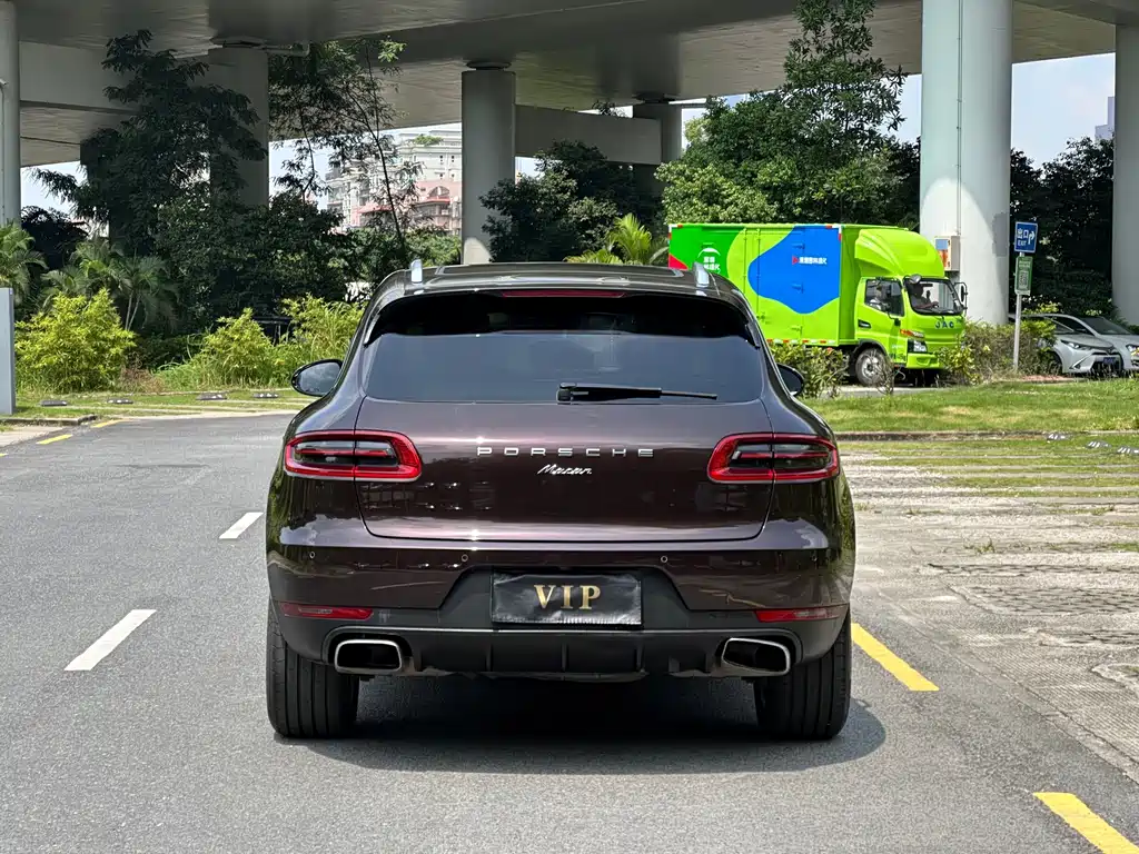 Porsche Macan — миниатюра 12
