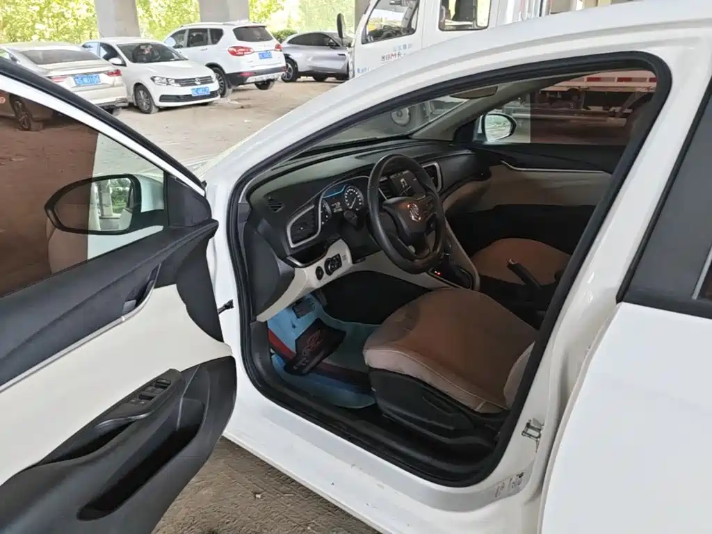 Buick Excelle — миниатюра 16