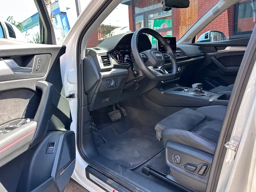 Audi Q5L — миниатюра 4