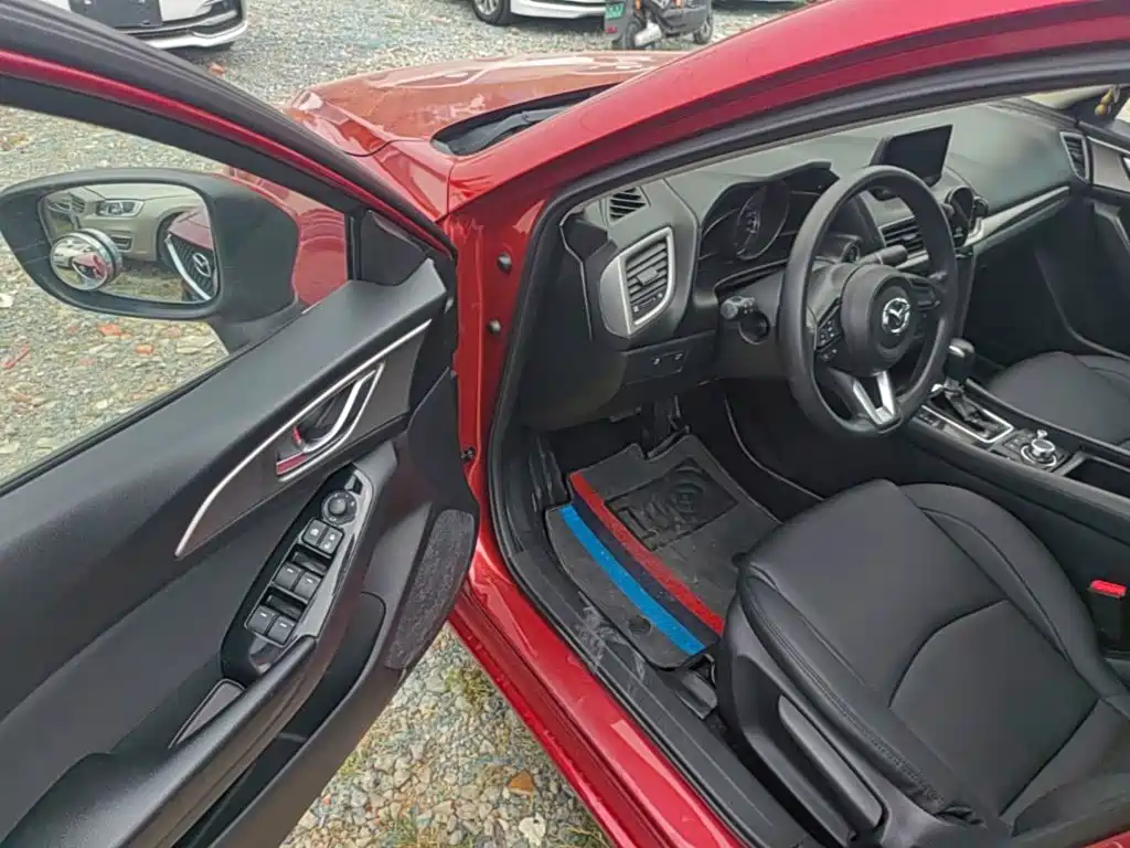 Mazda 3 Axela — миниатюра 16