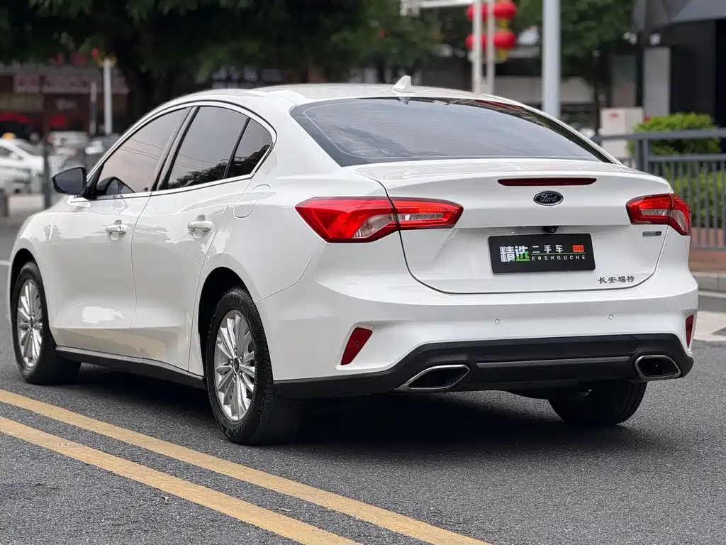 Ford Focus — миниатюра 16