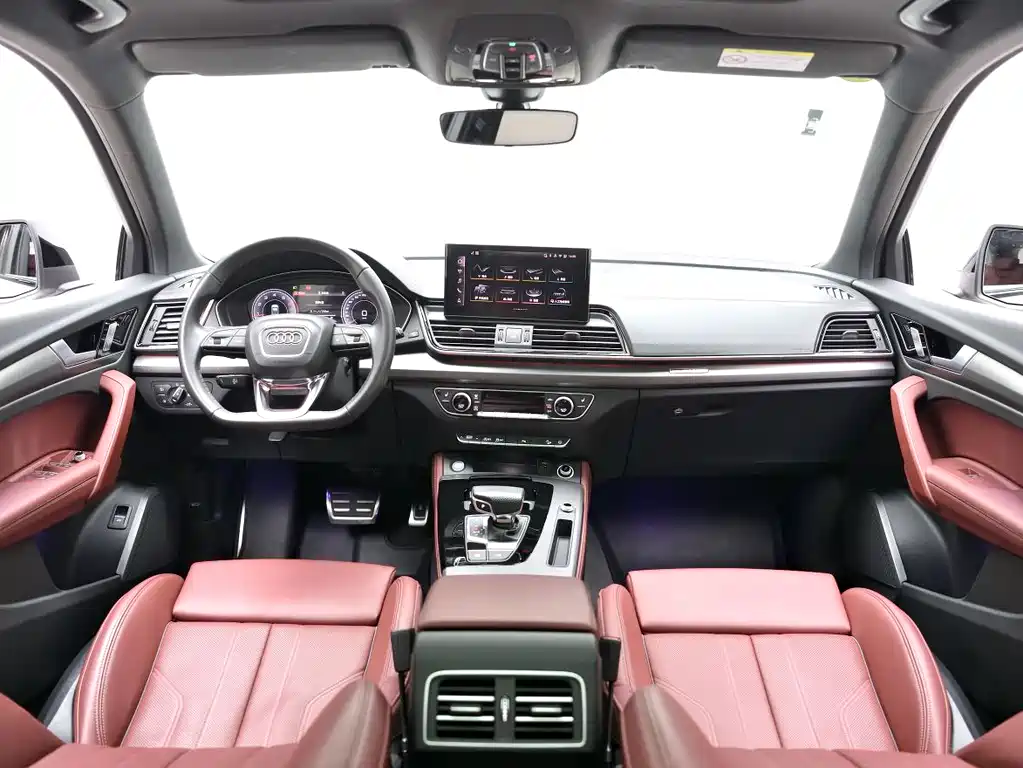 Audi Q5L 2025 45 40 TFSI Luxury
