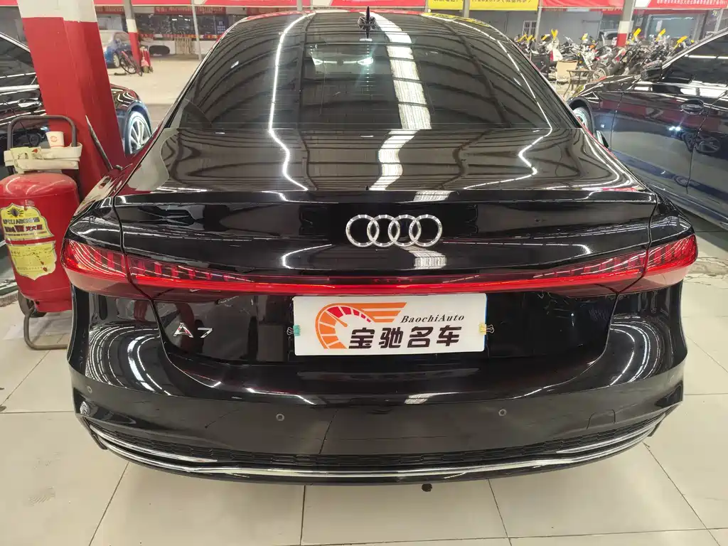 AUDI A7L